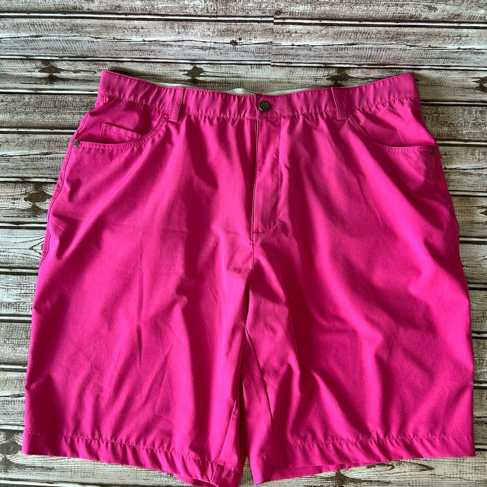 Black Clover Men’s Active Golf Shorts